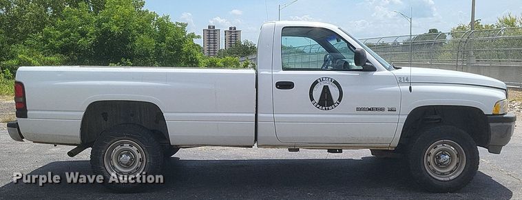 image for item EJ8019 1999 Dodge  Ram 1500 pickup truck