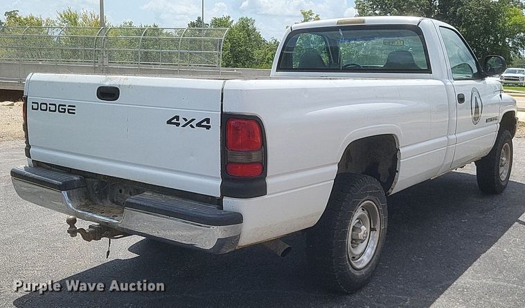 image for item EJ8019 1999 Dodge  Ram 1500 pickup truck