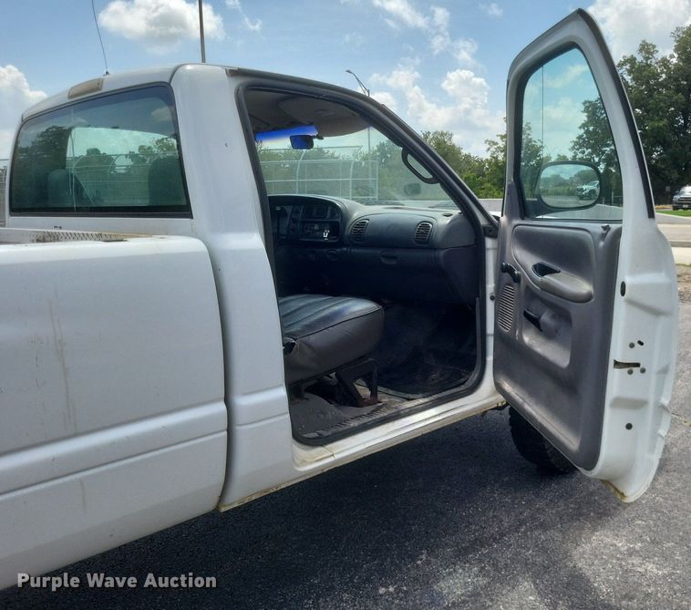 image for item EJ8019 1999 Dodge  Ram 1500 pickup truck