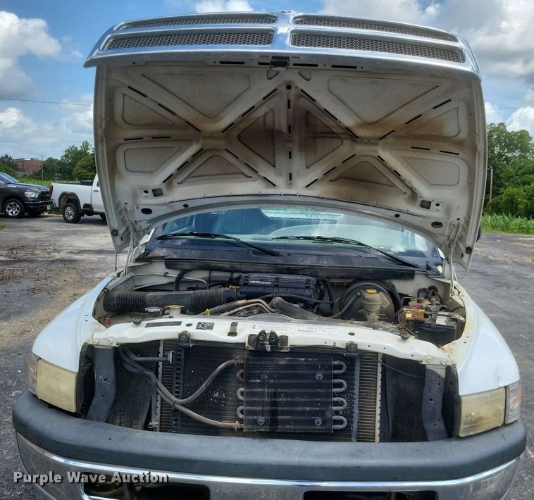 image for item EJ8019 1999 Dodge  Ram 1500 pickup truck