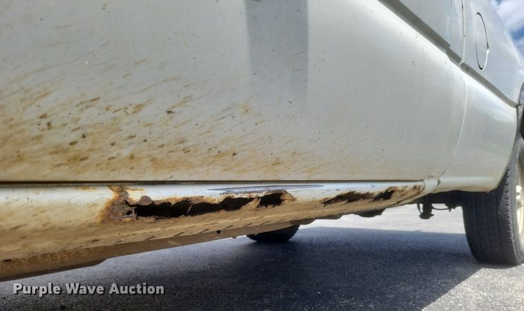 image for item EJ8020 2001 Chevrolet  1500 pickup truck