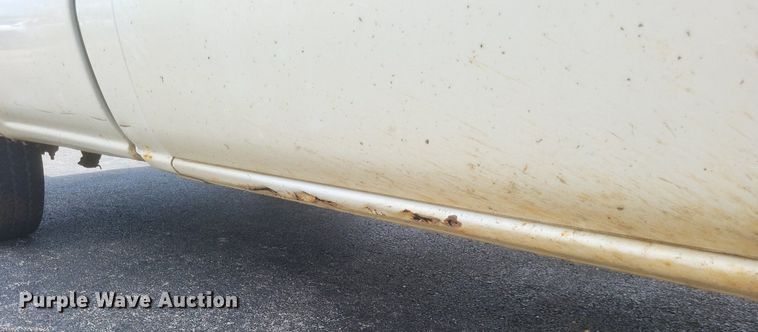 image for item EJ8020 2001 Chevrolet  1500 pickup truck