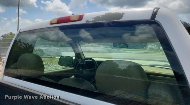 image for item EJ8020 2001 Chevrolet  1500 pickup truck