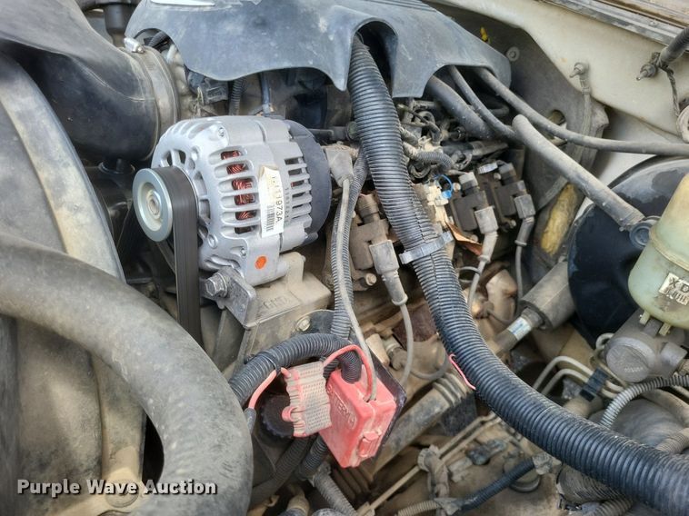 image for item EJ8020 2001 Chevrolet  1500 pickup truck