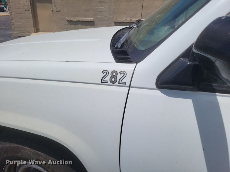 image for item EJ8021 1994 Chevrolet  C1500 pickup truck