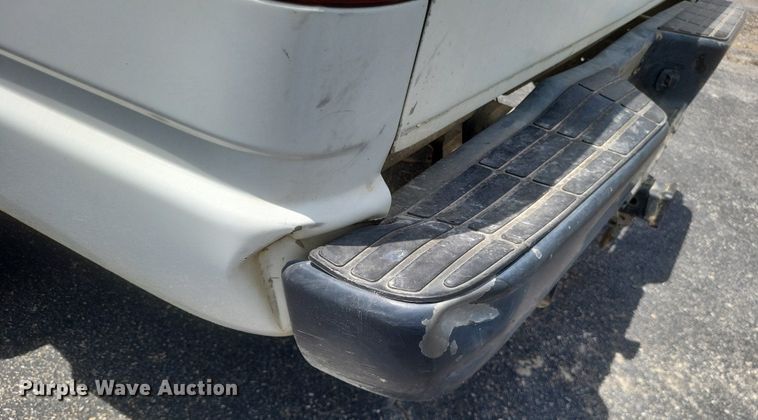 image for item EJ8021 1994 Chevrolet  C1500 pickup truck