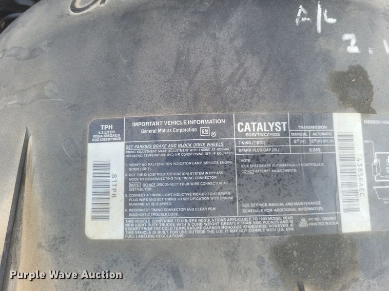 image for item EJ8021 1994 Chevrolet  C1500 pickup truck