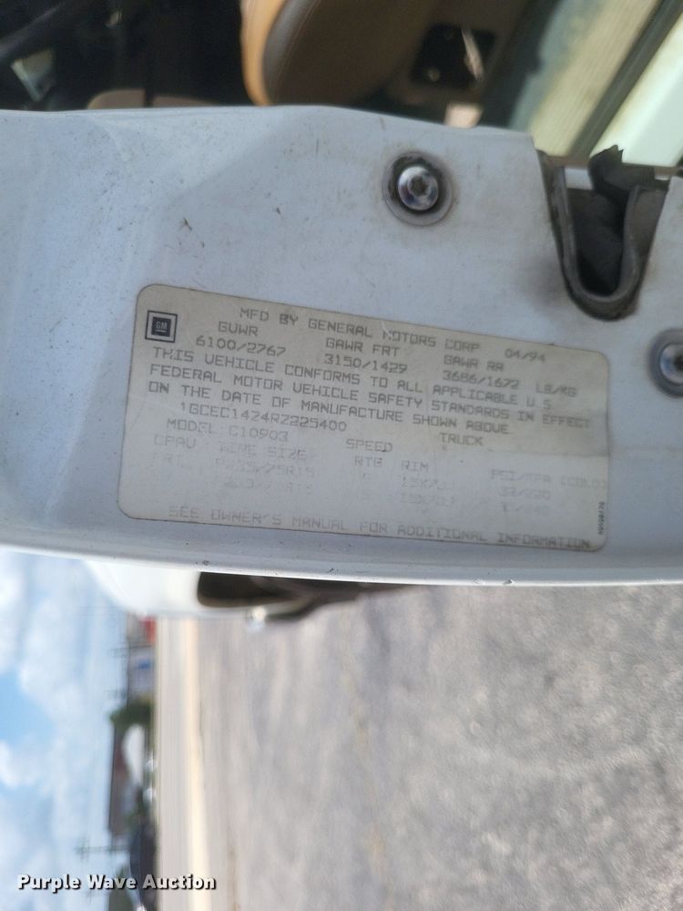 image for item EJ8021 1994 Chevrolet  C1500 pickup truck