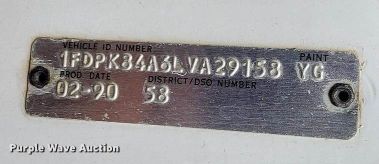 image for item EJ8023 1990 Ford  bucket truck