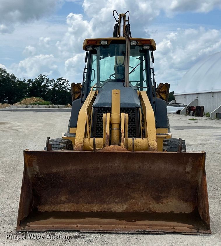 image for item EK3018 2005 John Deere  710G backhoe