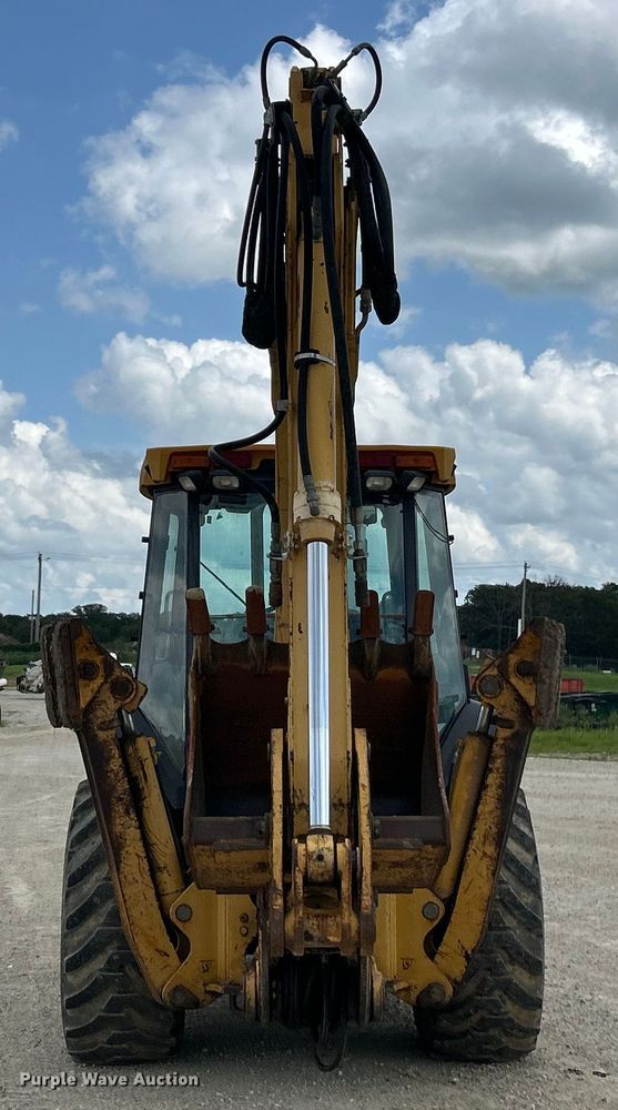 image for item EK3018 2005 John Deere  710G backhoe