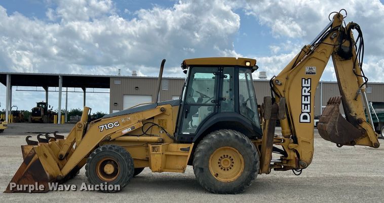 image for item EK3018 2005 John Deere  710G backhoe