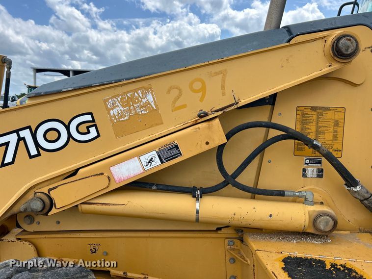 image for item EK3018 2005 John Deere  710G backhoe