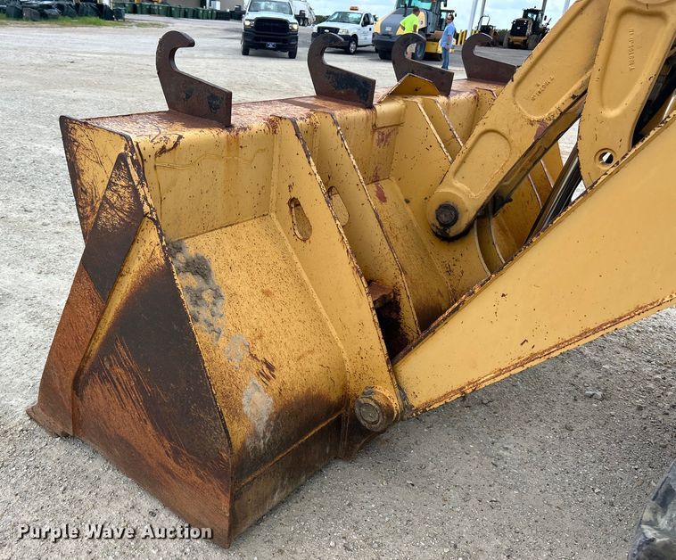 image for item EK3018 2005 John Deere  710G backhoe