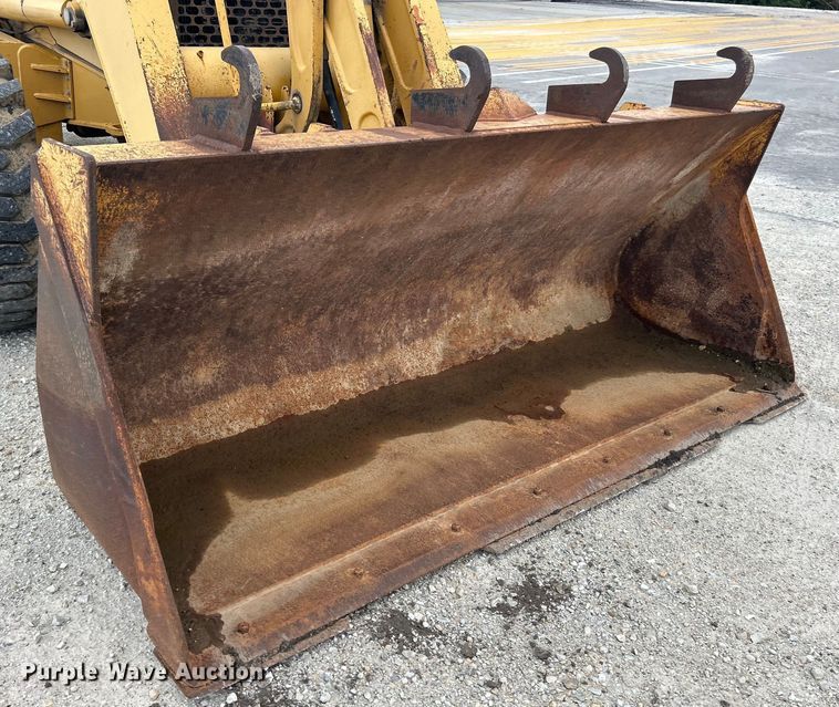 image for item EK3018 2005 John Deere  710G backhoe