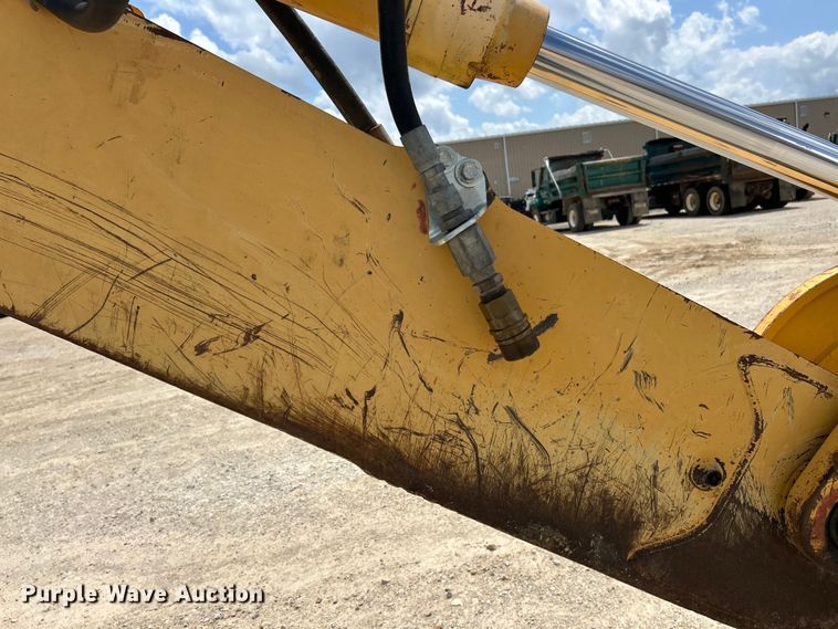 image for item EK3018 2005 John Deere  710G backhoe