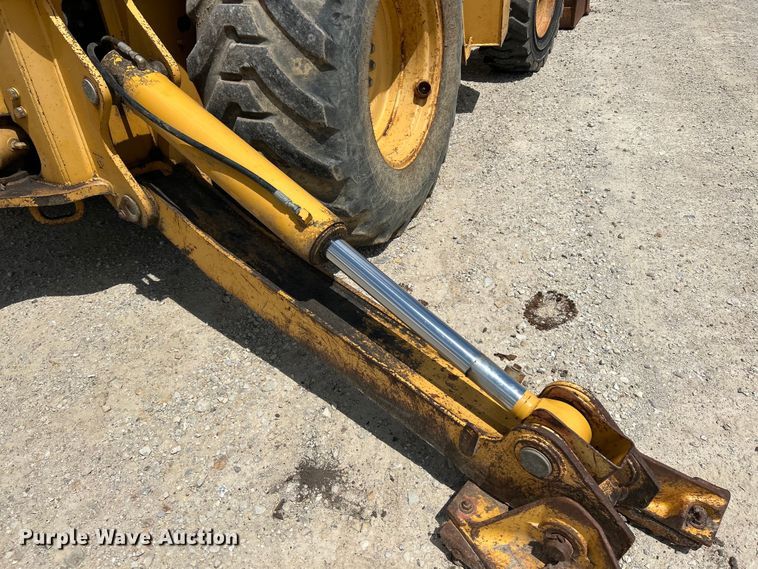 image for item EK3018 2005 John Deere  710G backhoe