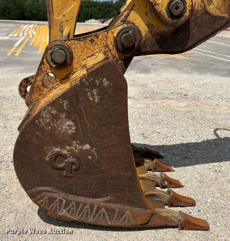 image for item EK3018 2005 John Deere  710G backhoe