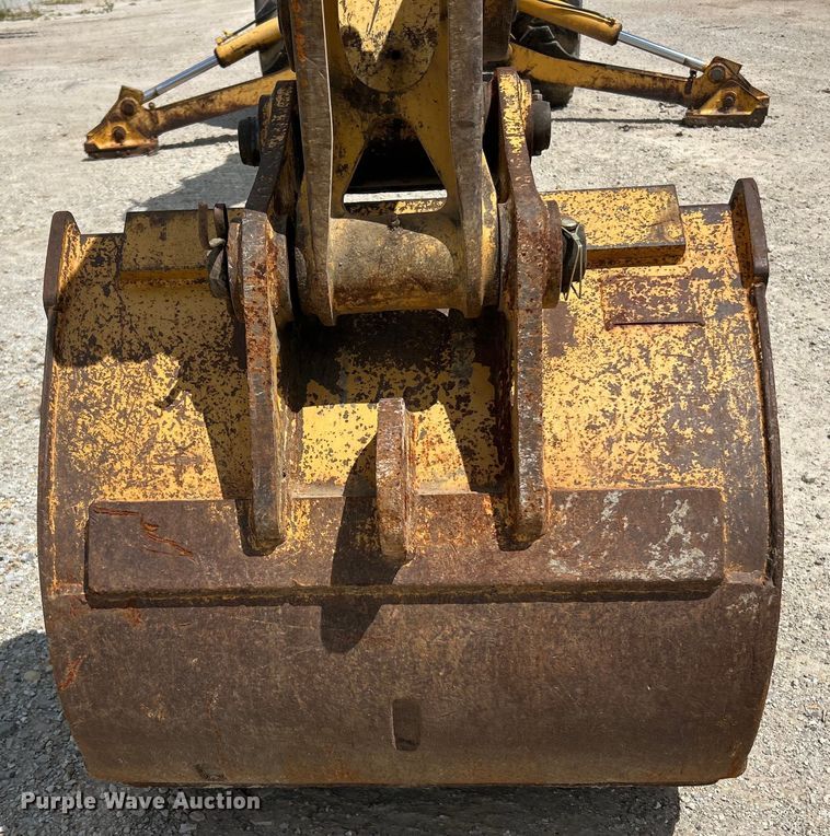 image for item EK3018 2005 John Deere  710G backhoe