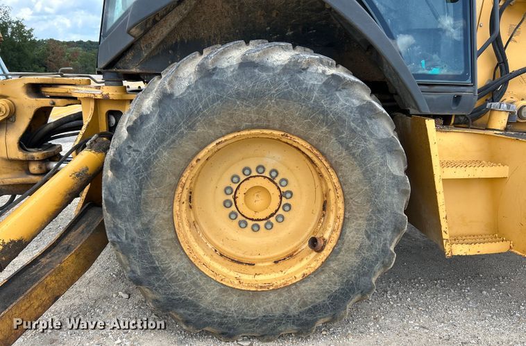 image for item EK3018 2005 John Deere  710G backhoe