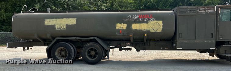 image for item EK5002 1990 Oshkosh water truck