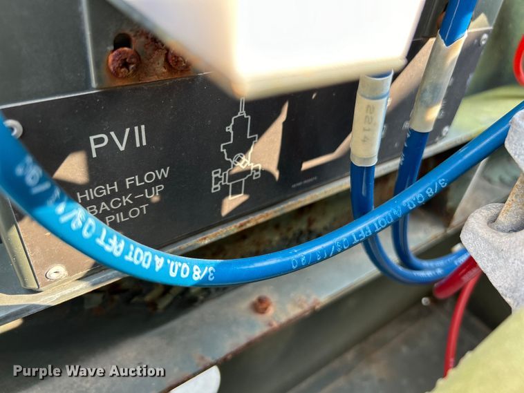 image for item EK5002 1990 Oshkosh water truck