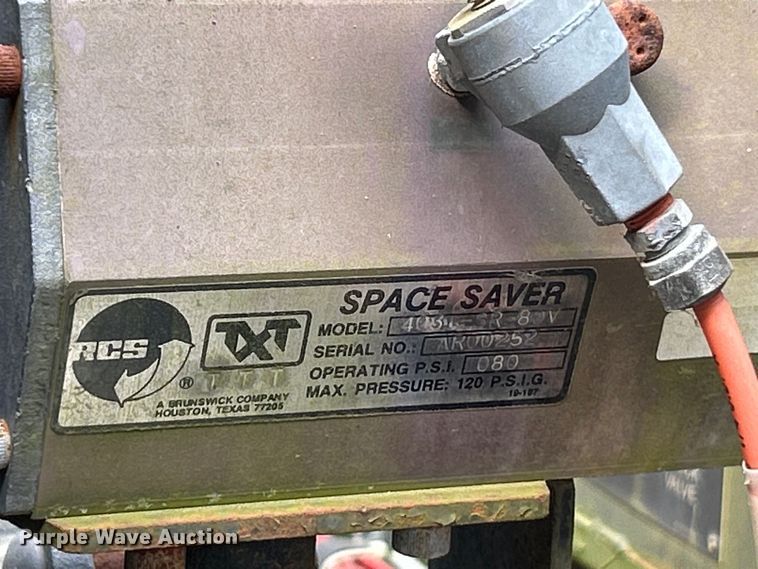 image for item EK5002 1990 Oshkosh water truck