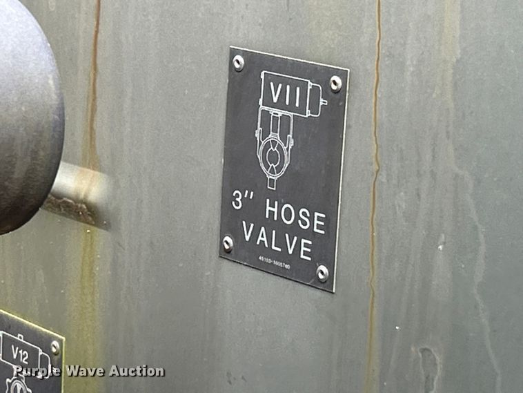 image for item EK5002 1990 Oshkosh water truck