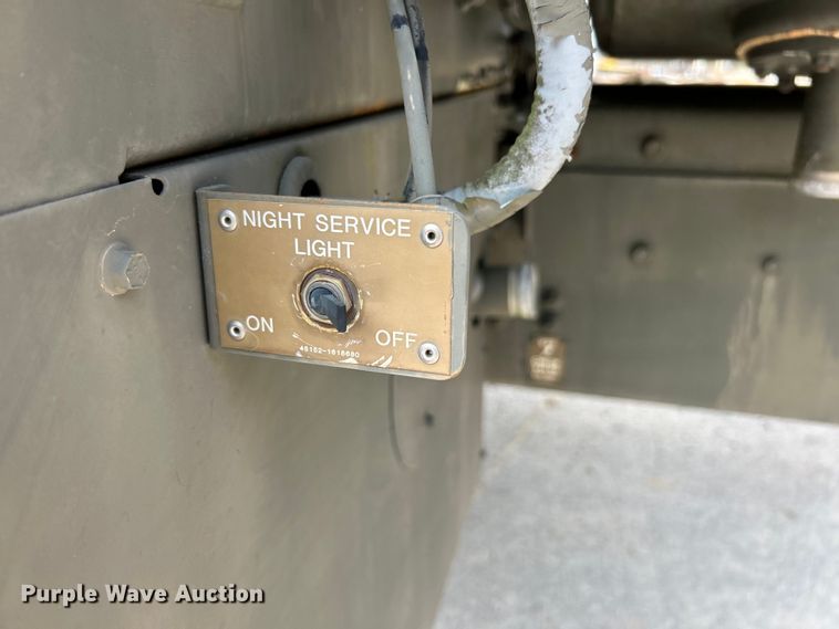 image for item EK5002 1990 Oshkosh water truck