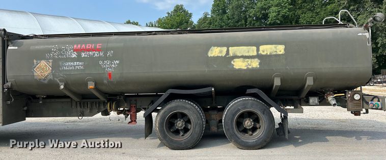 image for item EK5002 1990 Oshkosh water truck
