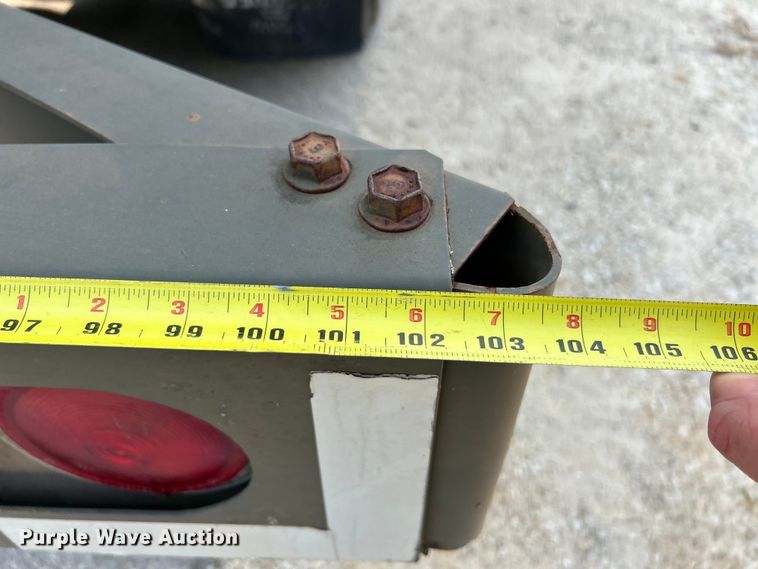 image for item EK5002 1990 Oshkosh water truck