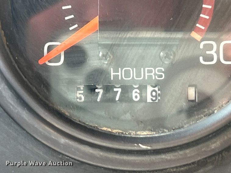 image for item EK5002 1990 Oshkosh water truck