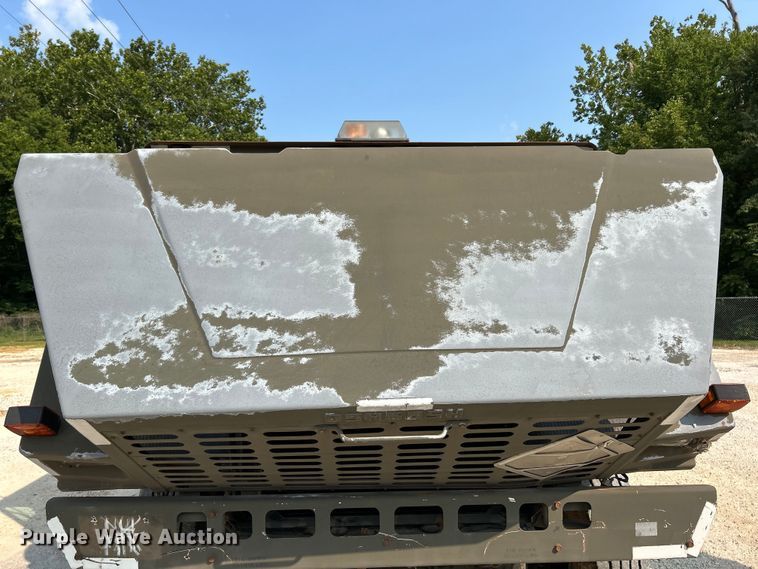 image for item EK5002 1990 Oshkosh water truck