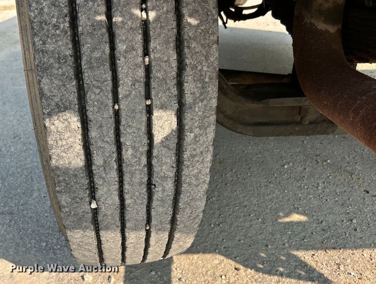 image for item EK5002 1990 Oshkosh water truck