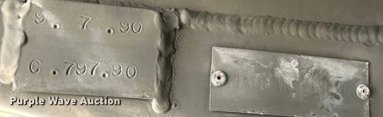 image for item EK5002 1990 Oshkosh water truck