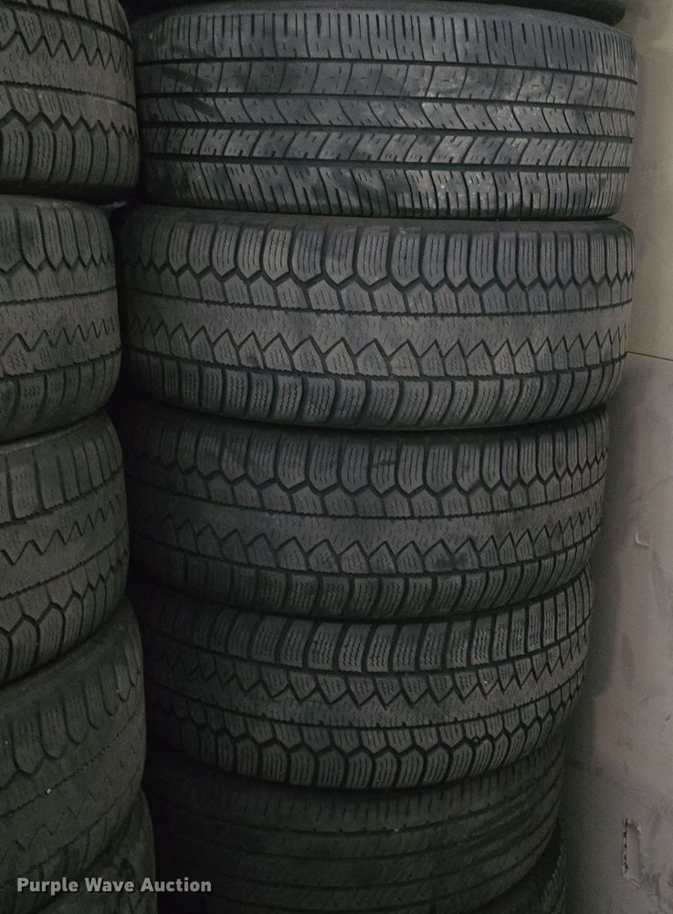 image for item EK6257 Approximately 250 tires