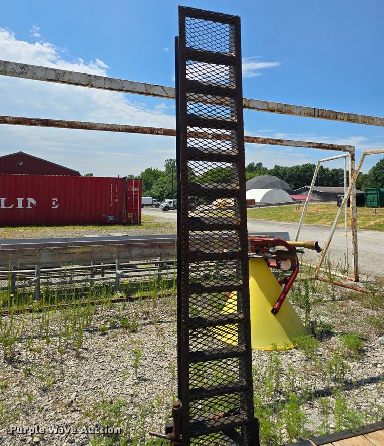 image for item EK6260 1994 Cronkhite  equipment trailer