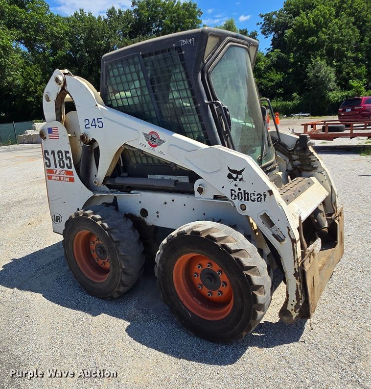 image for item EK6263 2002 Bobcat S185 skid steer loader