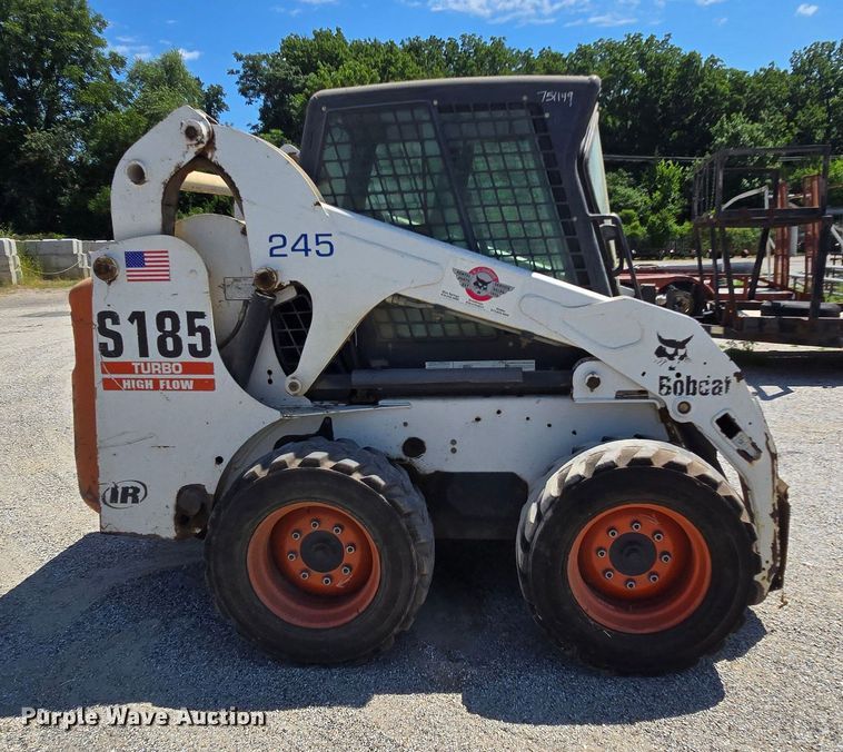 image for item EK6263 2002 Bobcat S185 skid steer loader