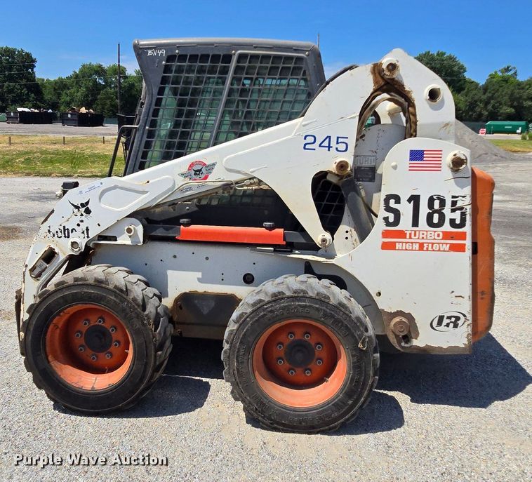 image for item EK6263 2002 Bobcat S185 skid steer loader