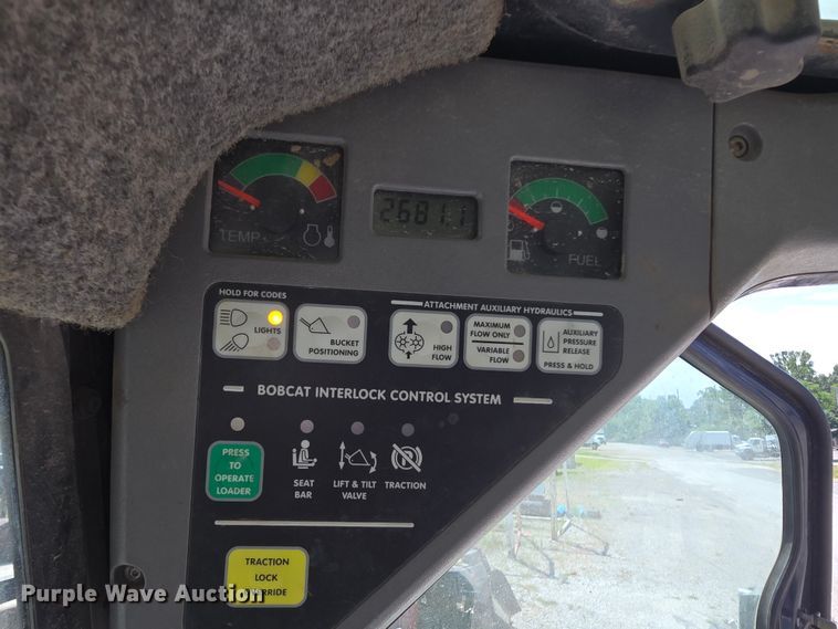 image for item EK6263 2002 Bobcat S185 skid steer loader