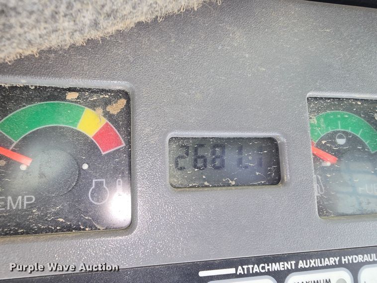 image for item EK6263 2002 Bobcat S185 skid steer loader