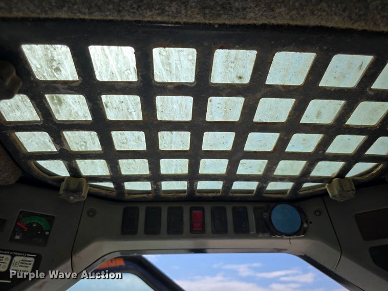 image for item EK6263 2002 Bobcat S185 skid steer loader