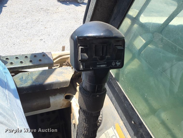 image for item EK6263 2002 Bobcat S185 skid steer loader