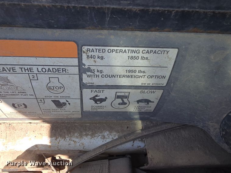 image for item EK6263 2002 Bobcat S185 skid steer loader