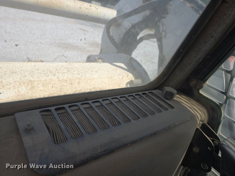 image for item EK6263 2002 Bobcat S185 skid steer loader