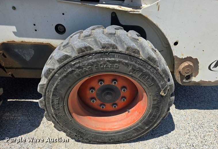 image for item EK6263 2002 Bobcat S185 skid steer loader