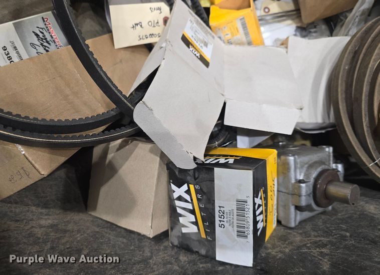 image for item EK6263 2002 Bobcat S185 skid steer loader