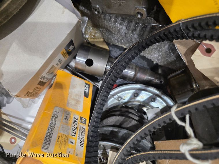 image for item EK6263 2002 Bobcat S185 skid steer loader