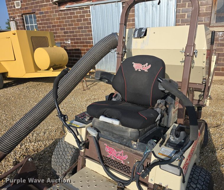 image for item EK6267 Grasshopper 725D ZTR lawn mower